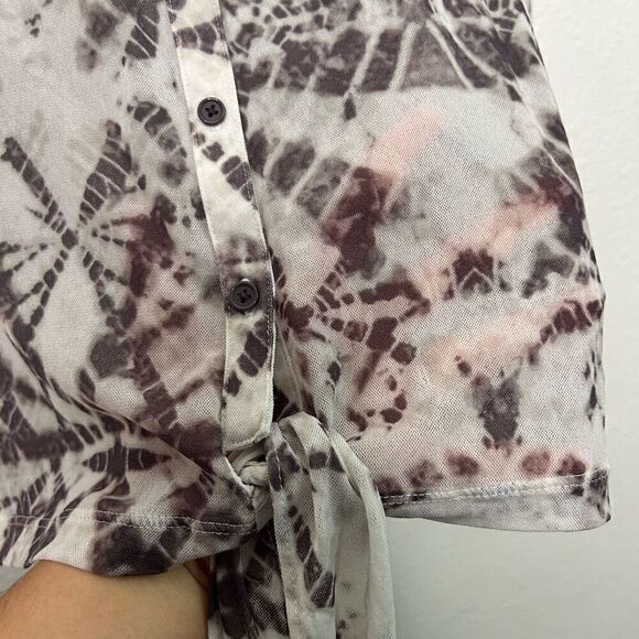 Chico’s Gray White Shibori Spot Tie-Front Sheer Shirt Mesh Women's Size 1 (M) - Picture 6 of 15
